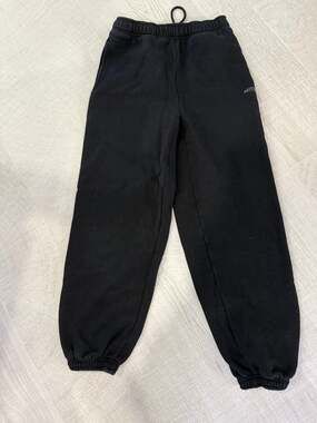 Aritzia Black Sweatpants - size small